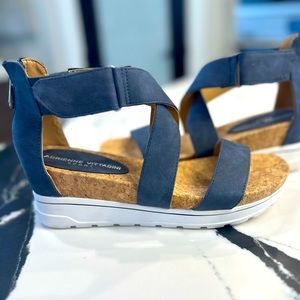 Adrienne Vittadini strappy sandals